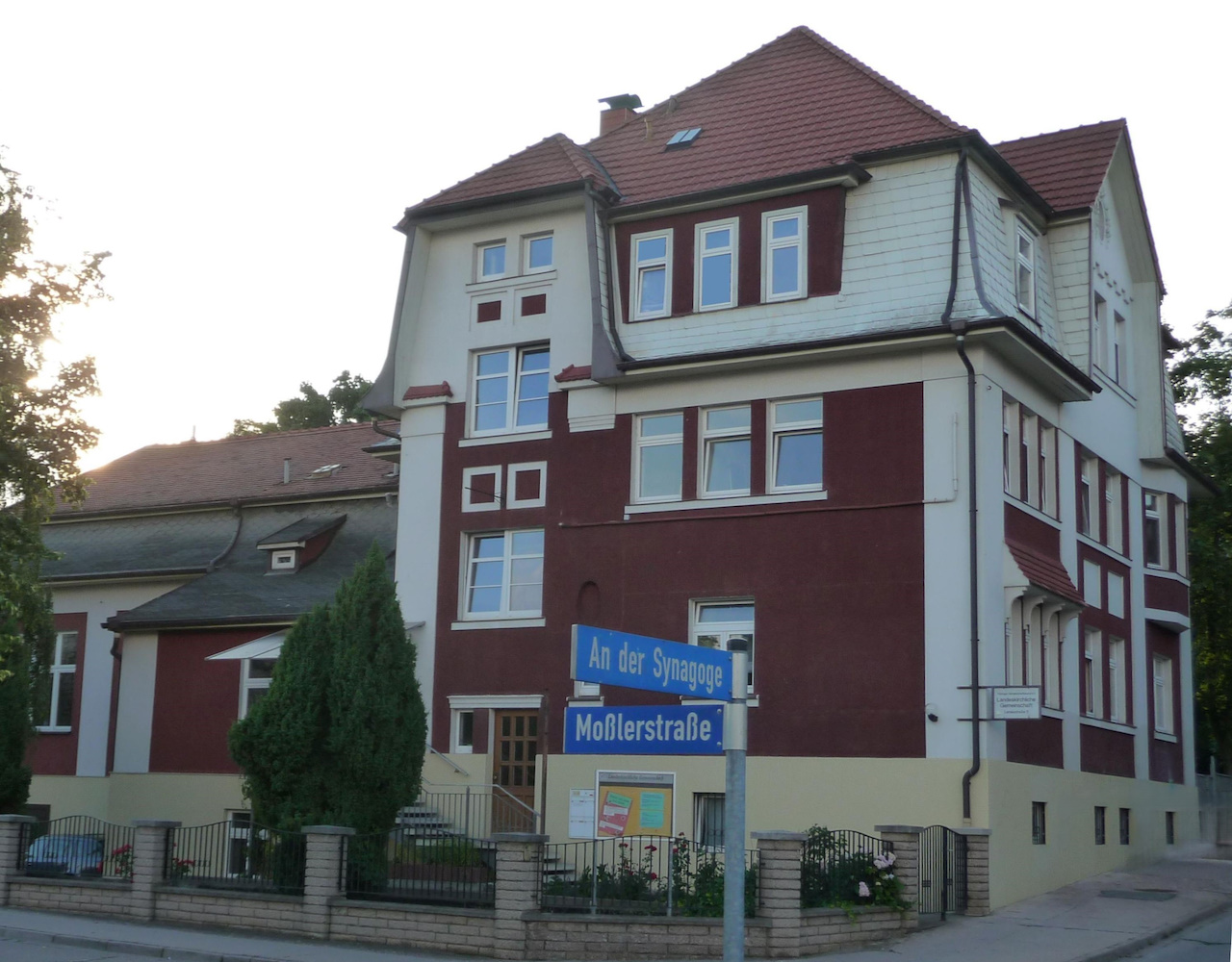 Außenansicht Gebäude